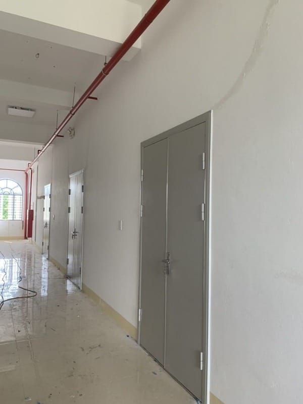 tem kiểm định cửa chống cháy